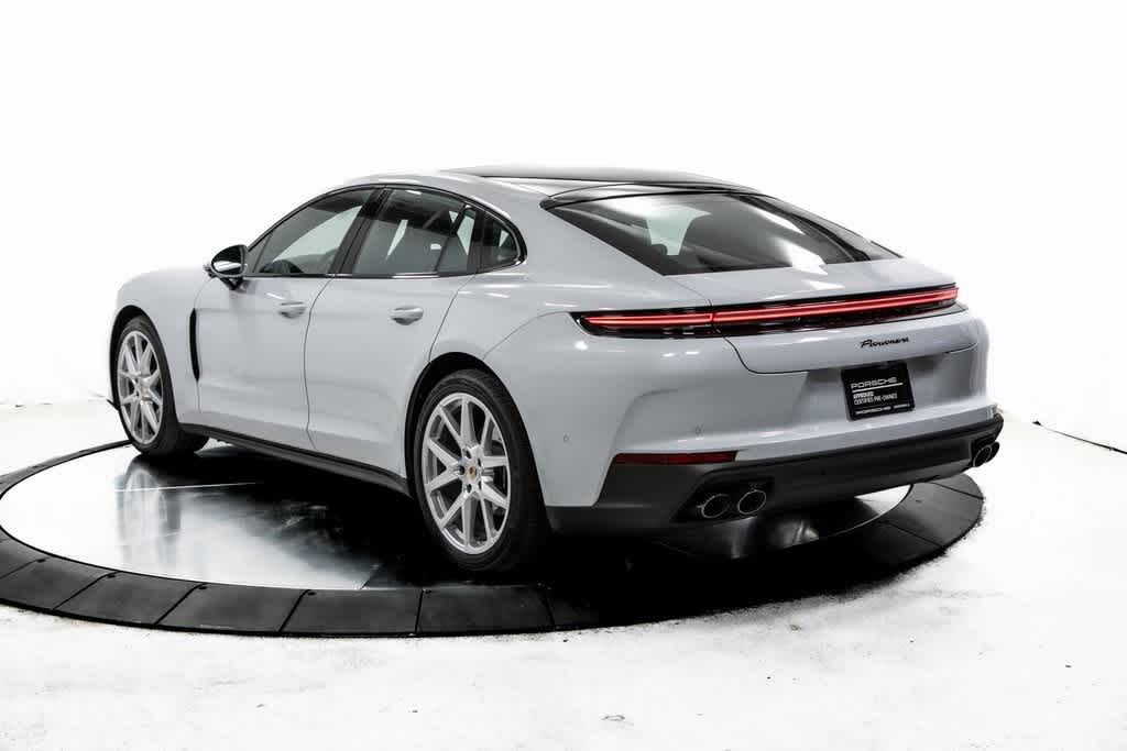 2025 Porsche Panamera Base photo 3