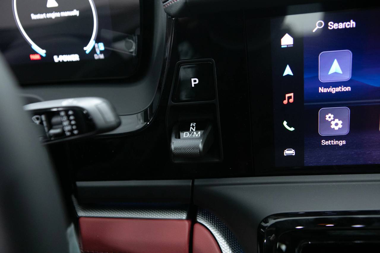 Thumbnail: 2026 Porsche Panamera - 32