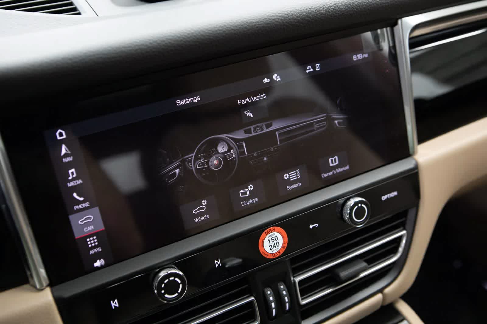 Thumbnail: 2026 Porsche Macan - 15