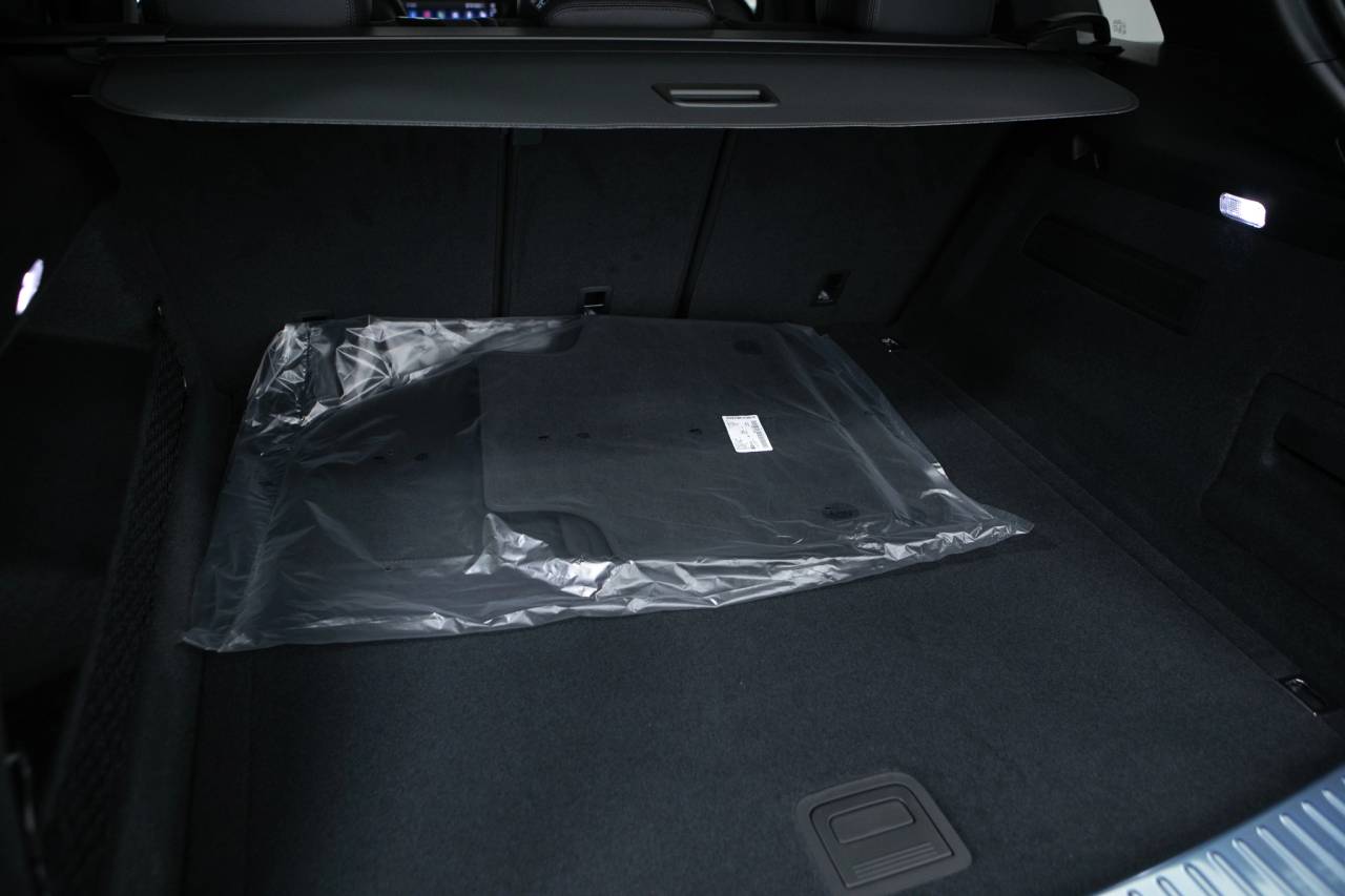 Thumbnail: 2026 Porsche Cayenne - 38