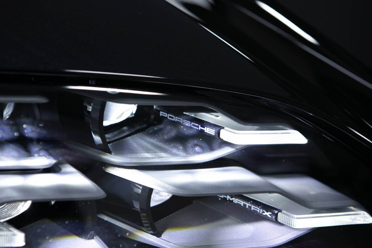 Thumbnail: 2026 Porsche Taycan - 13