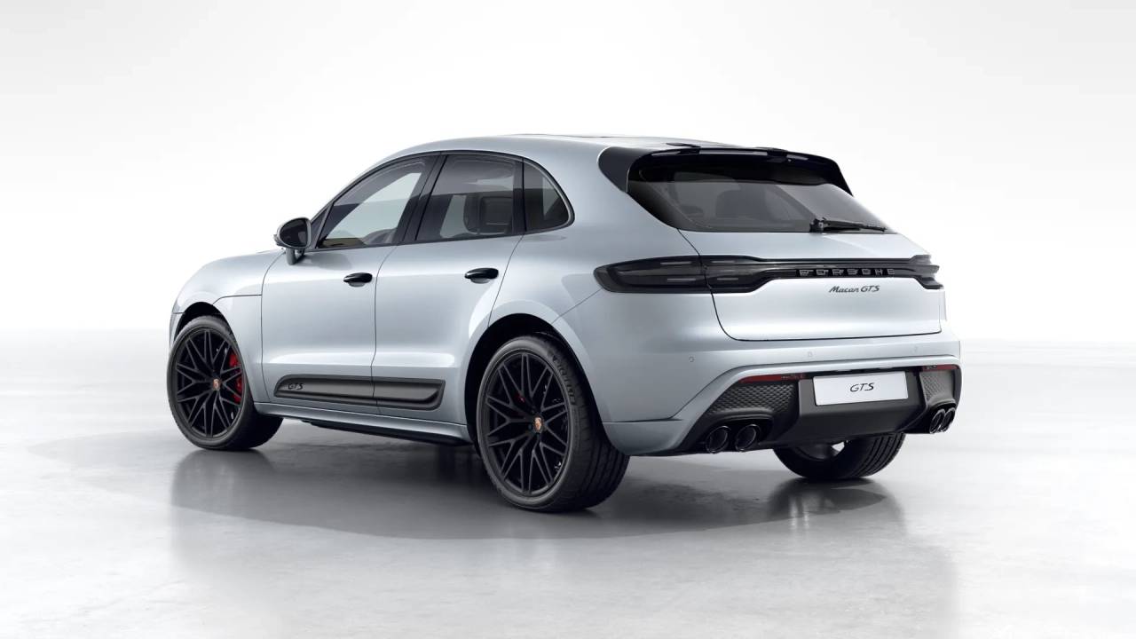Thumbnail: 2026 Porsche Macan - 3
