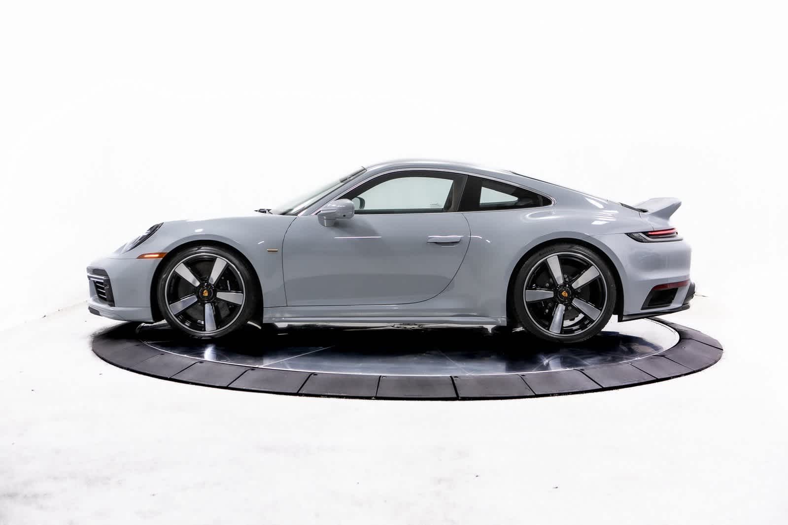2023 Porsche 911 Sport Classic photo 2