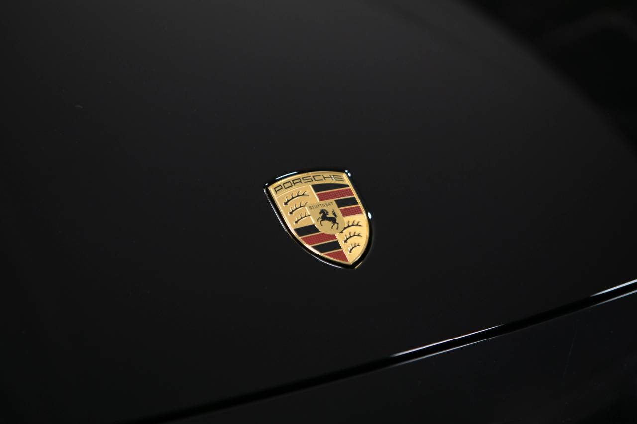 Thumbnail: 2026 Porsche Macan - 14