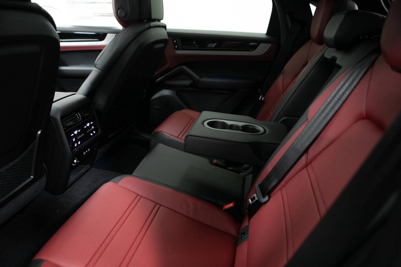 Thumbnail: 2026 Porsche  - 36