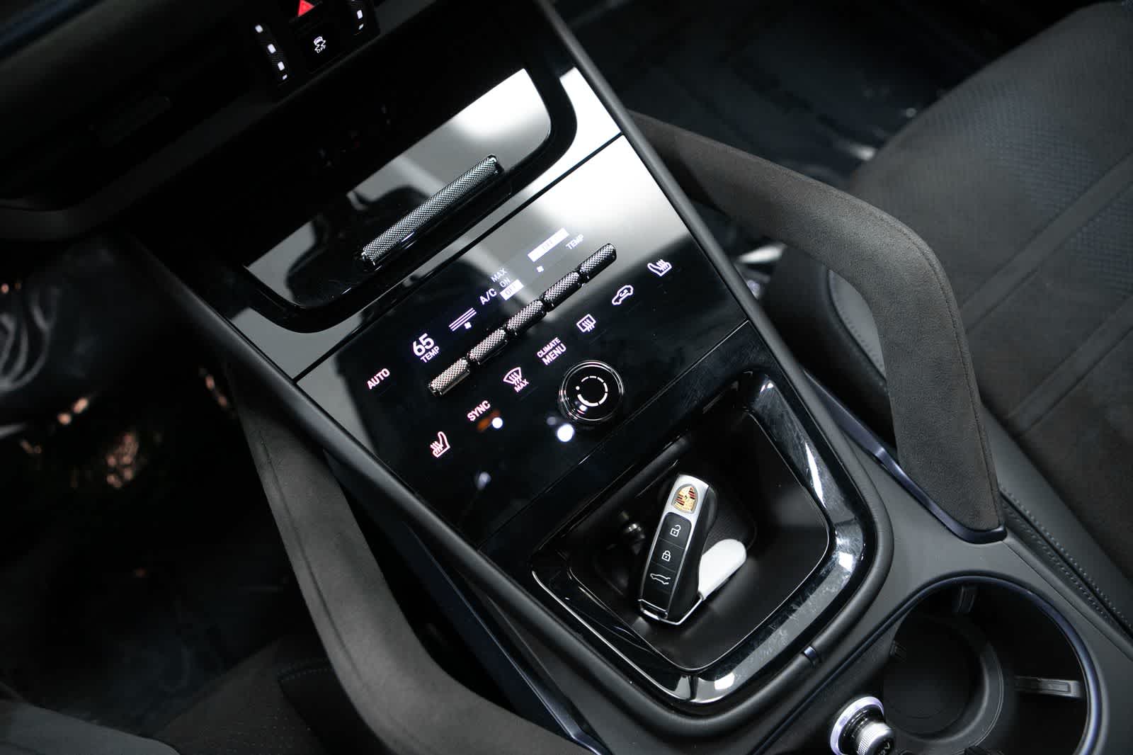 Thumbnail: 2025 Porsche Cayenne - 28
