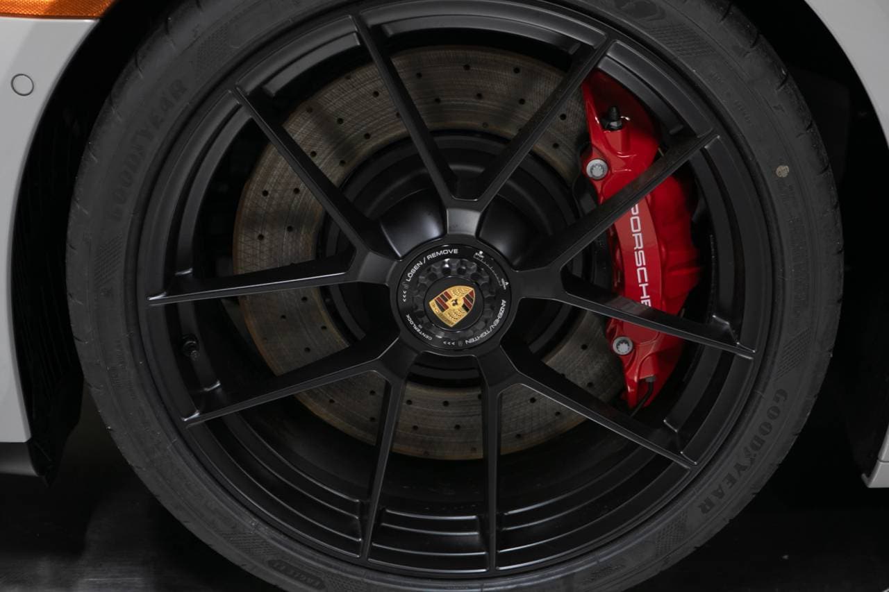 Thumbnail: 2026 Porsche 911 - 11