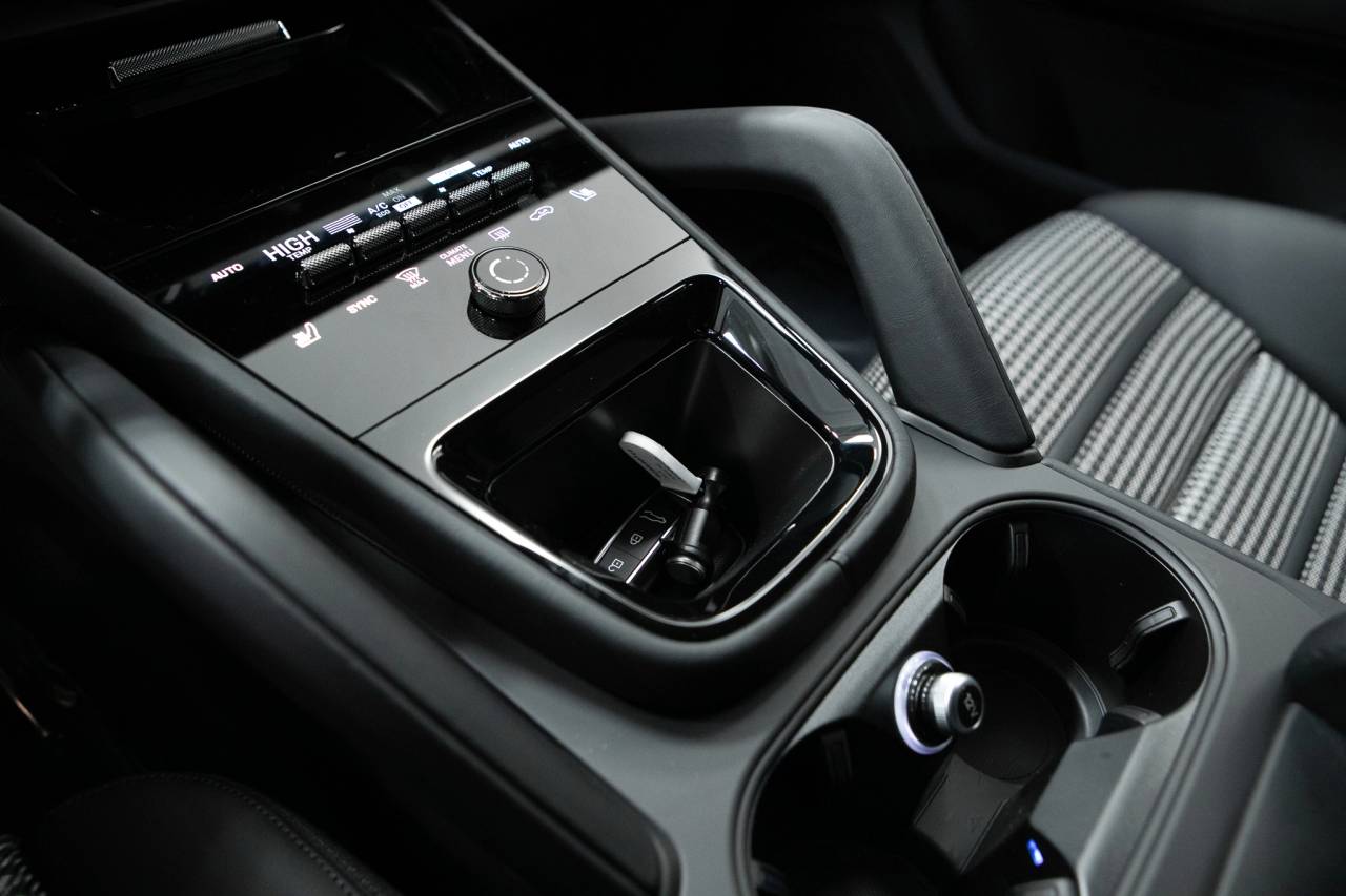 Thumbnail: 2026 Porsche  - 32