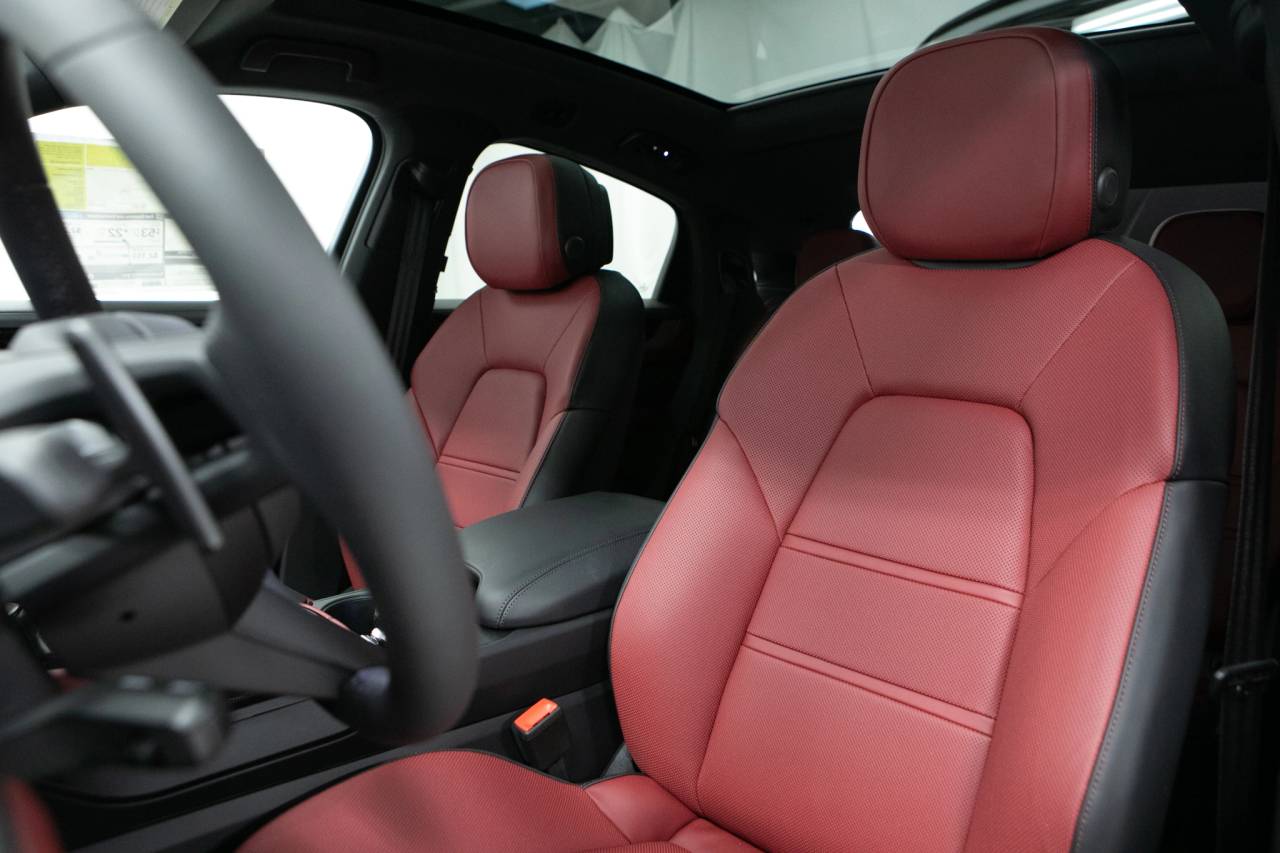 Thumbnail: 2026 Porsche  - 5