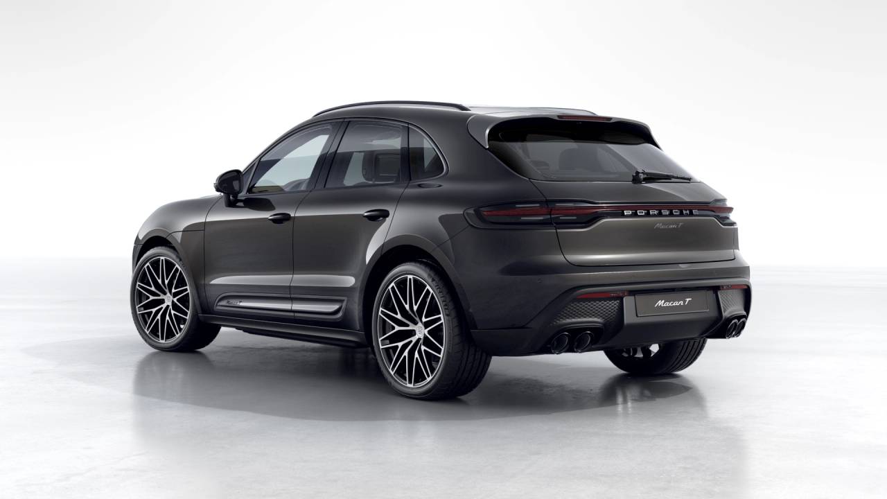 Thumbnail: 2026 Porsche Macan - 3