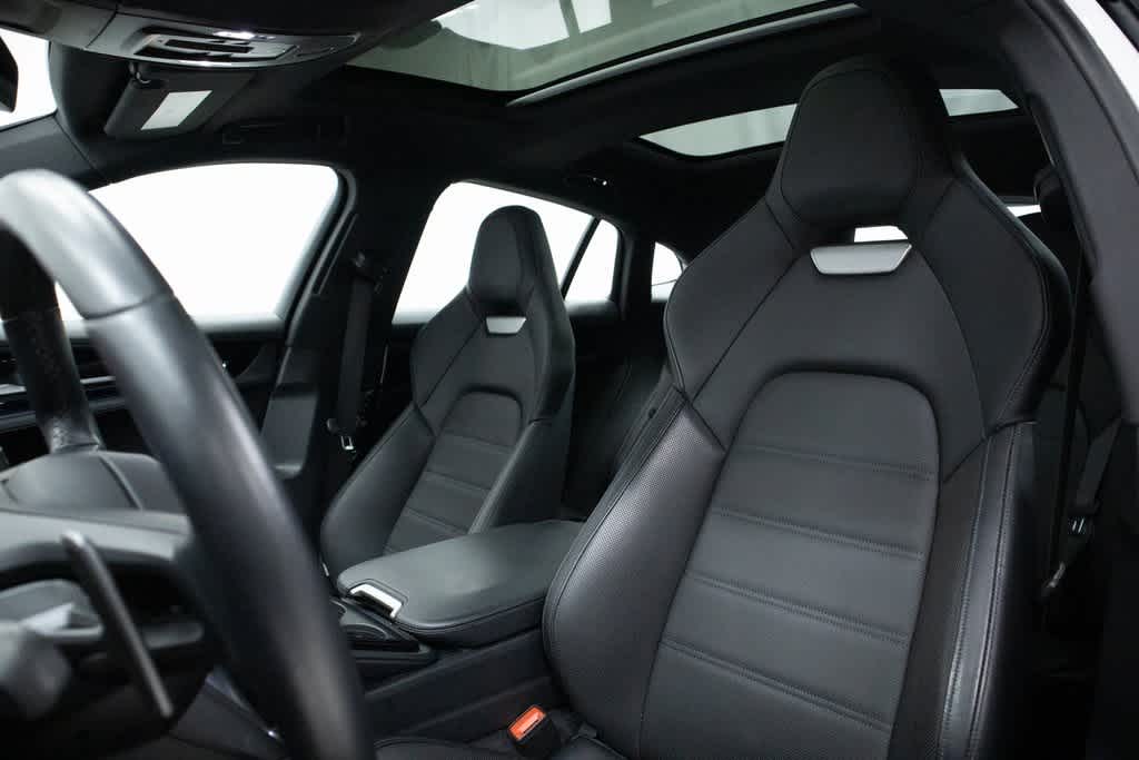 Thumbnail: 2024 Porsche Panamera - 5