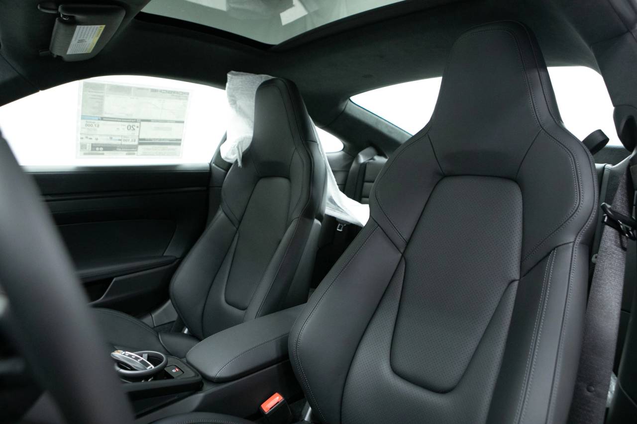 Thumbnail: 2026 Porsche 911 - 5