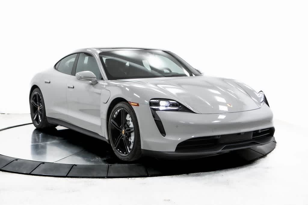 Thumbnail: 2023 Porsche Taycan - 9