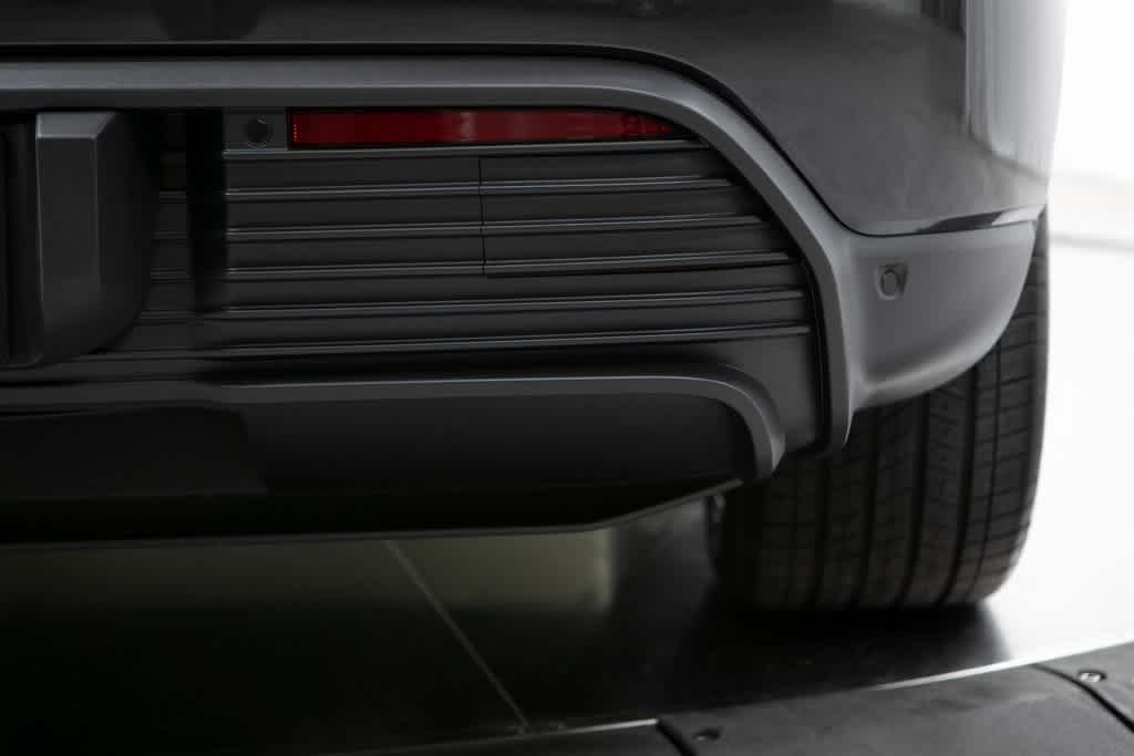 Thumbnail: 2025 Porsche Macan - 37