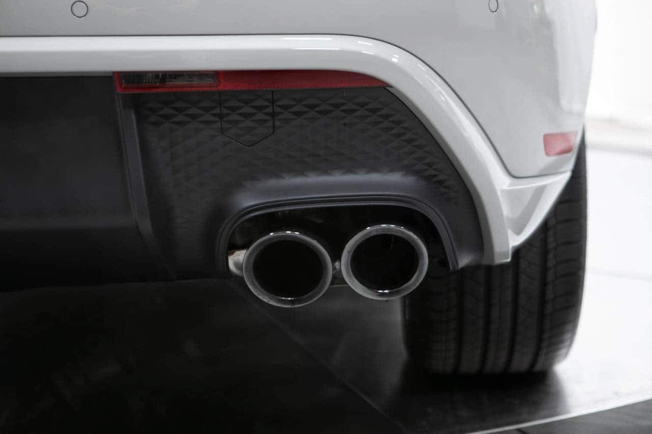 Thumbnail: 2026 Porsche Macan - 17