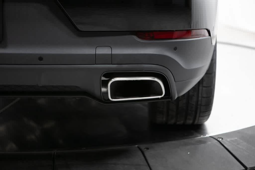 Thumbnail: 2025 Porsche Cayenne - 37