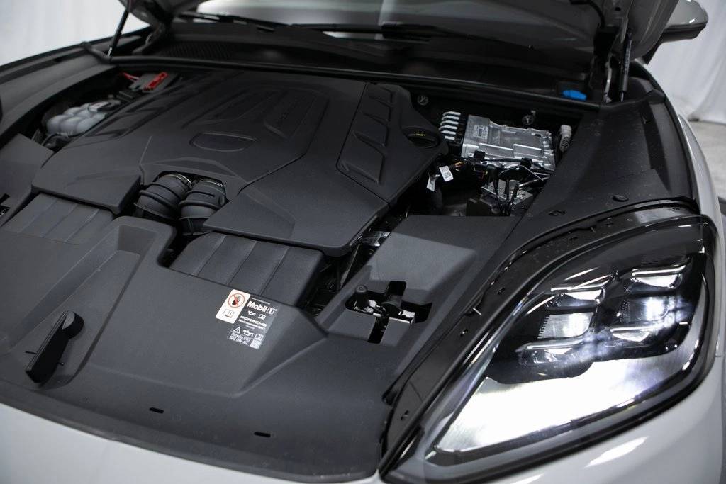 Thumbnail: 2025 Porsche Cayenne - 18