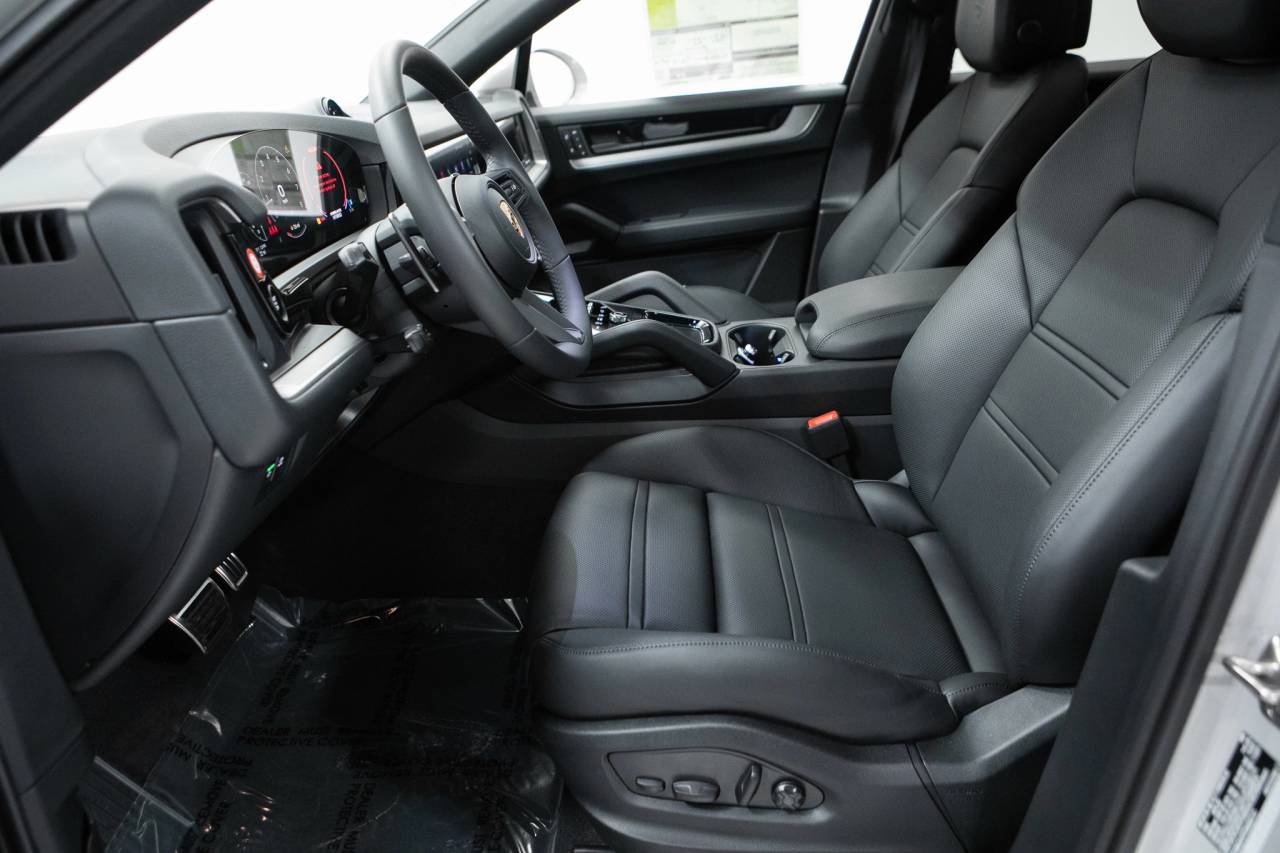 Thumbnail: 2026 Porsche  - 23