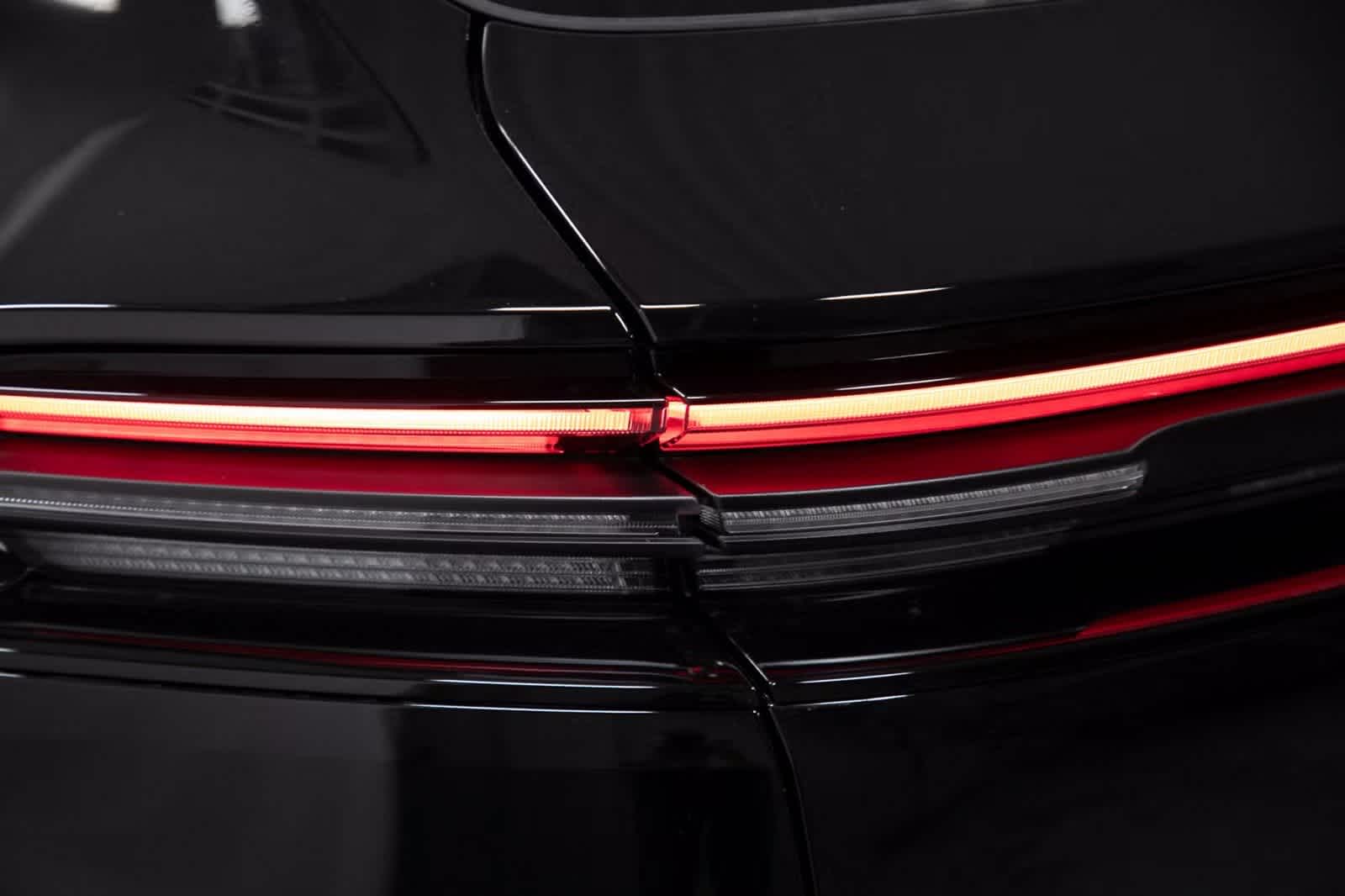 Thumbnail: 2025 Porsche Macan - 34