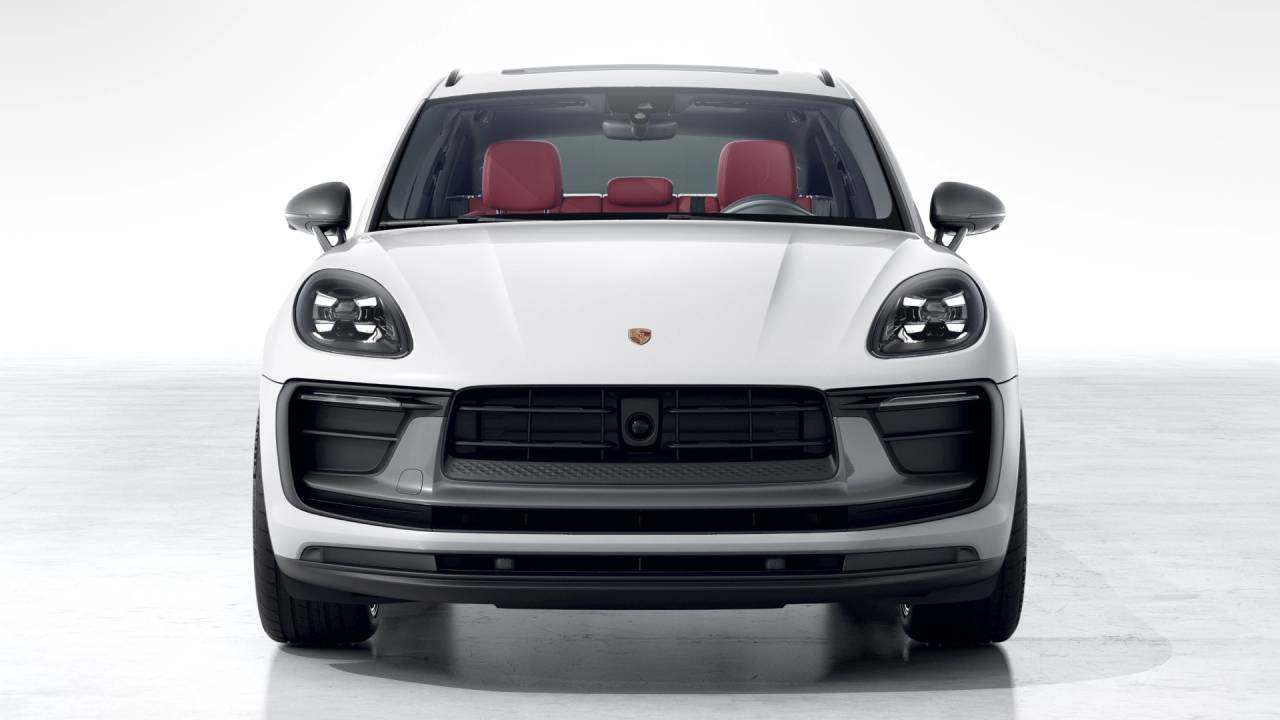 Thumbnail: 2026 Porsche Macan - 8