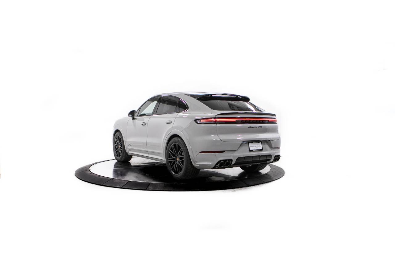 Thumbnail: 2026 Porsche  - 3