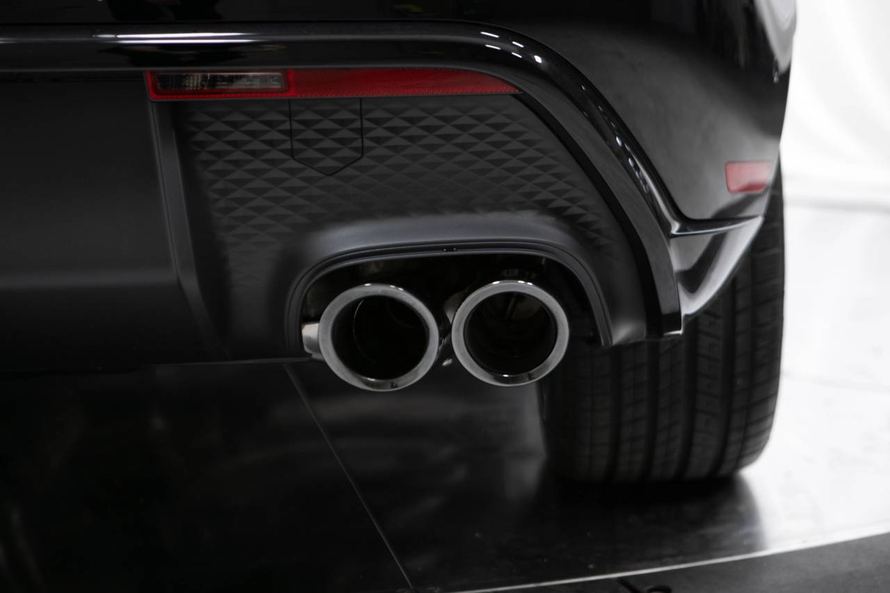 Thumbnail: 2026 Porsche Macan - 17