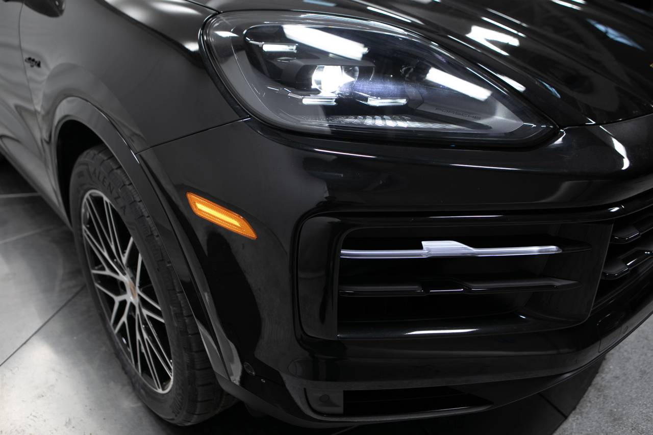 Thumbnail: 2026 Porsche Cayenne - 12
