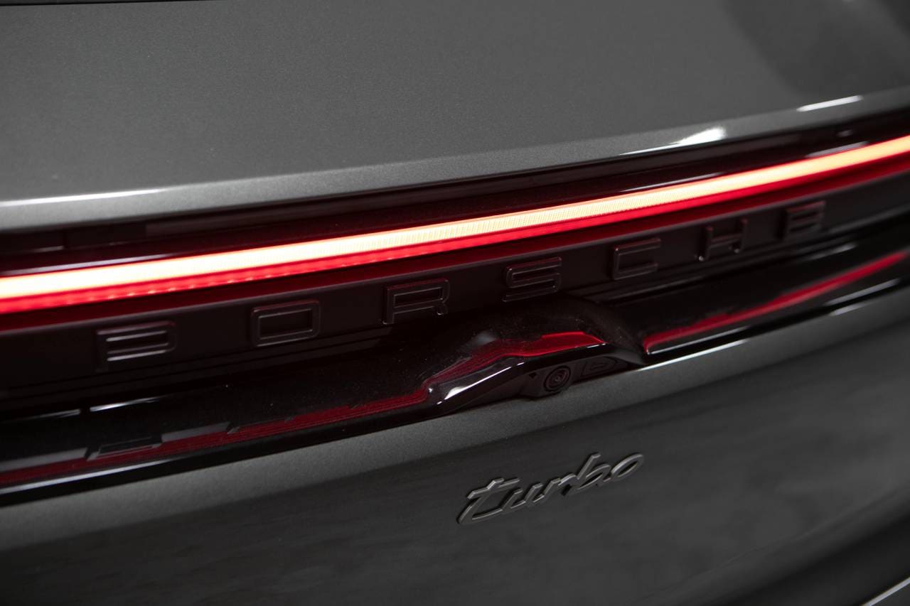 Thumbnail: 2025 Porsche Macan - 16