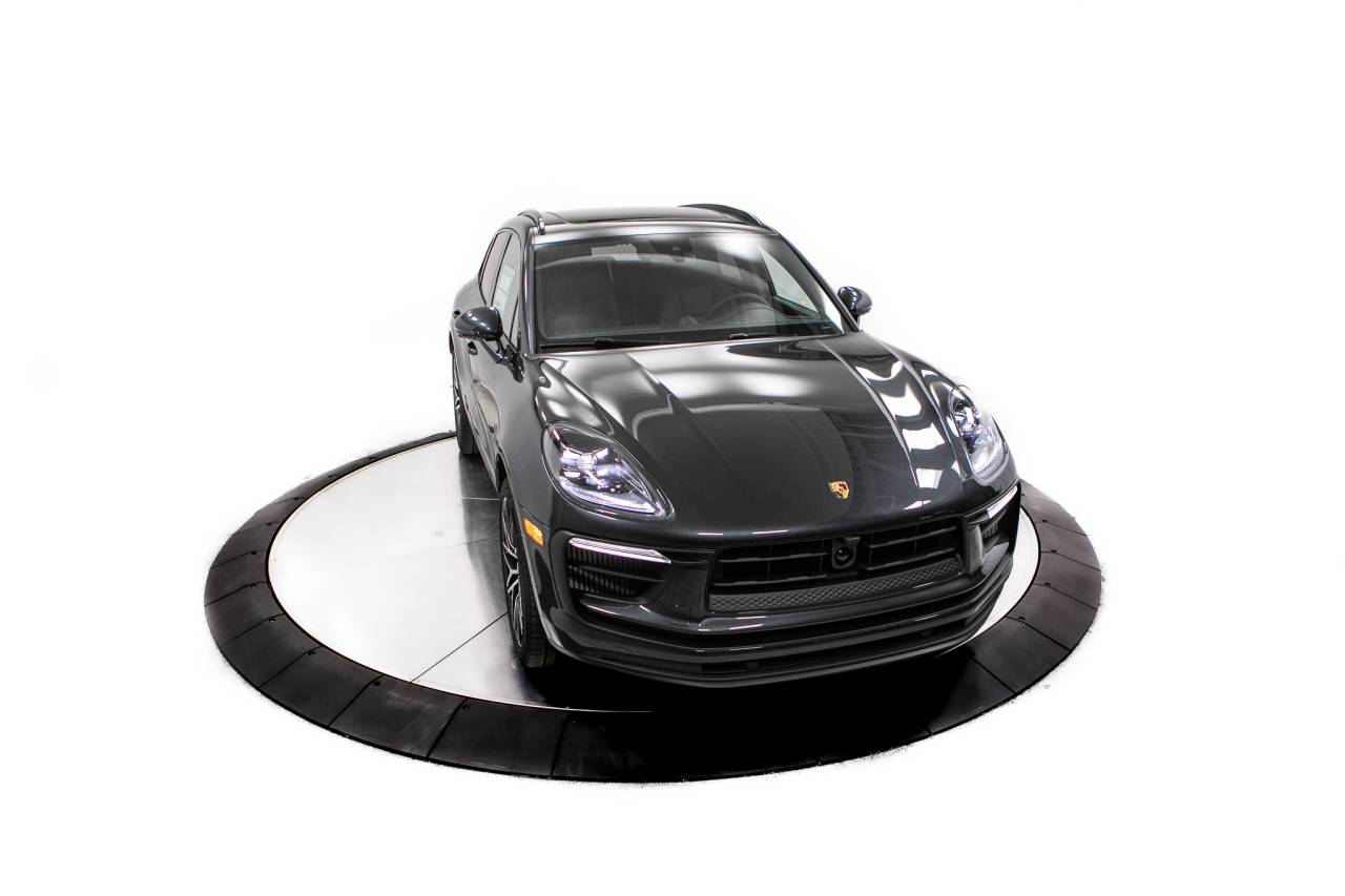 Thumbnail: 2026 Porsche Macan - 19