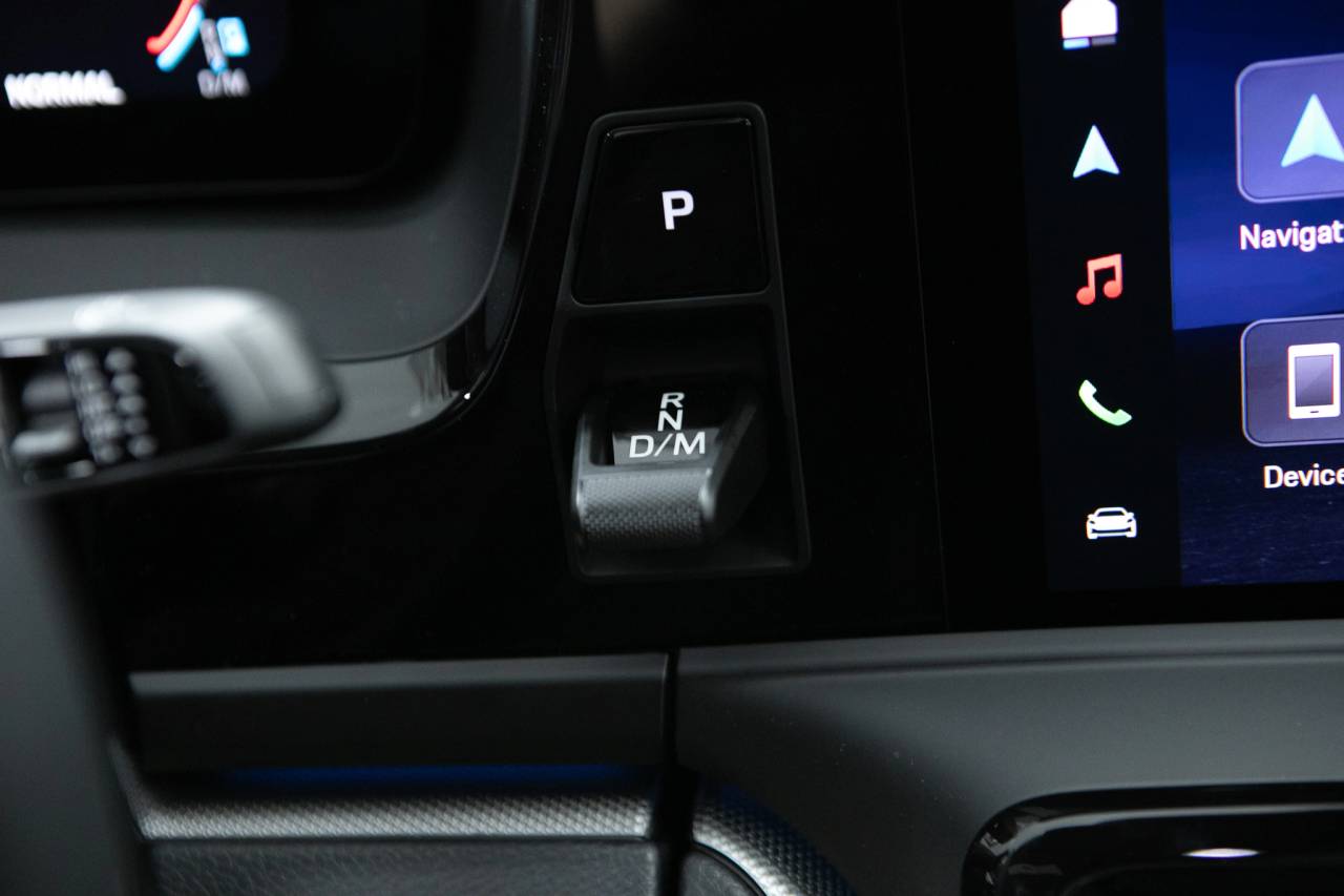 Thumbnail: 2026 Porsche Panamera - 30