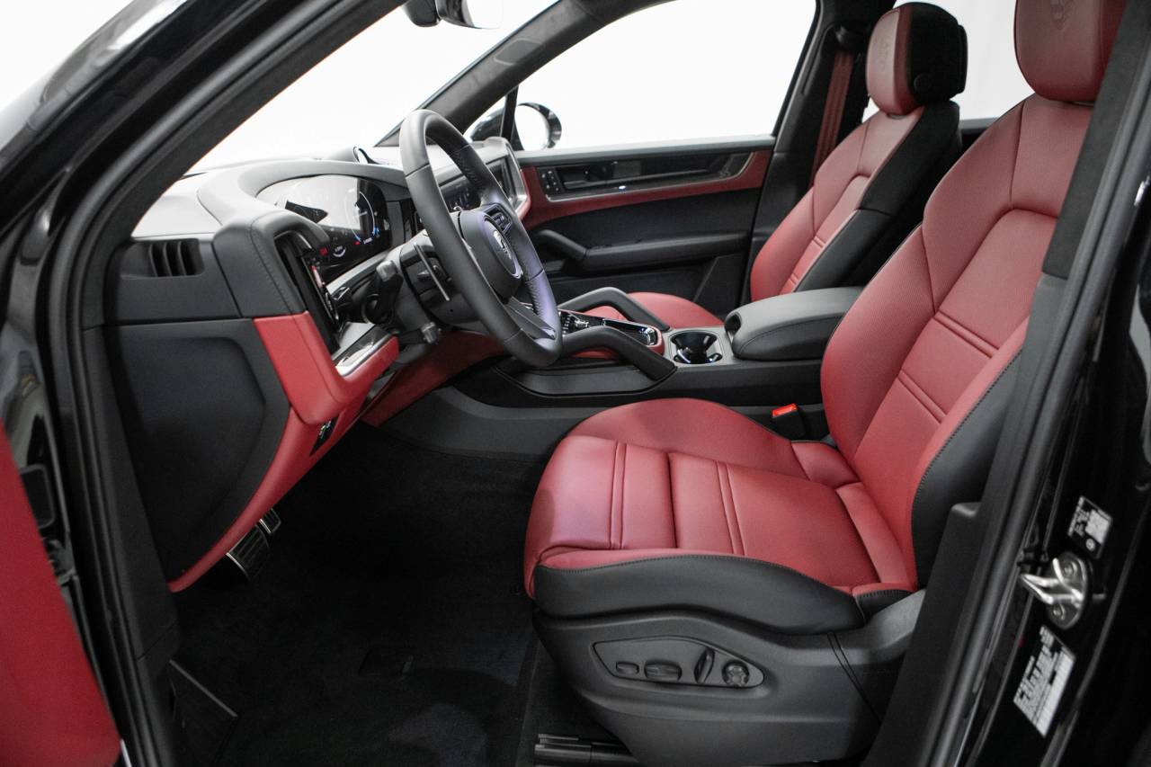 Thumbnail: 2026 Porsche Cayenne - 22