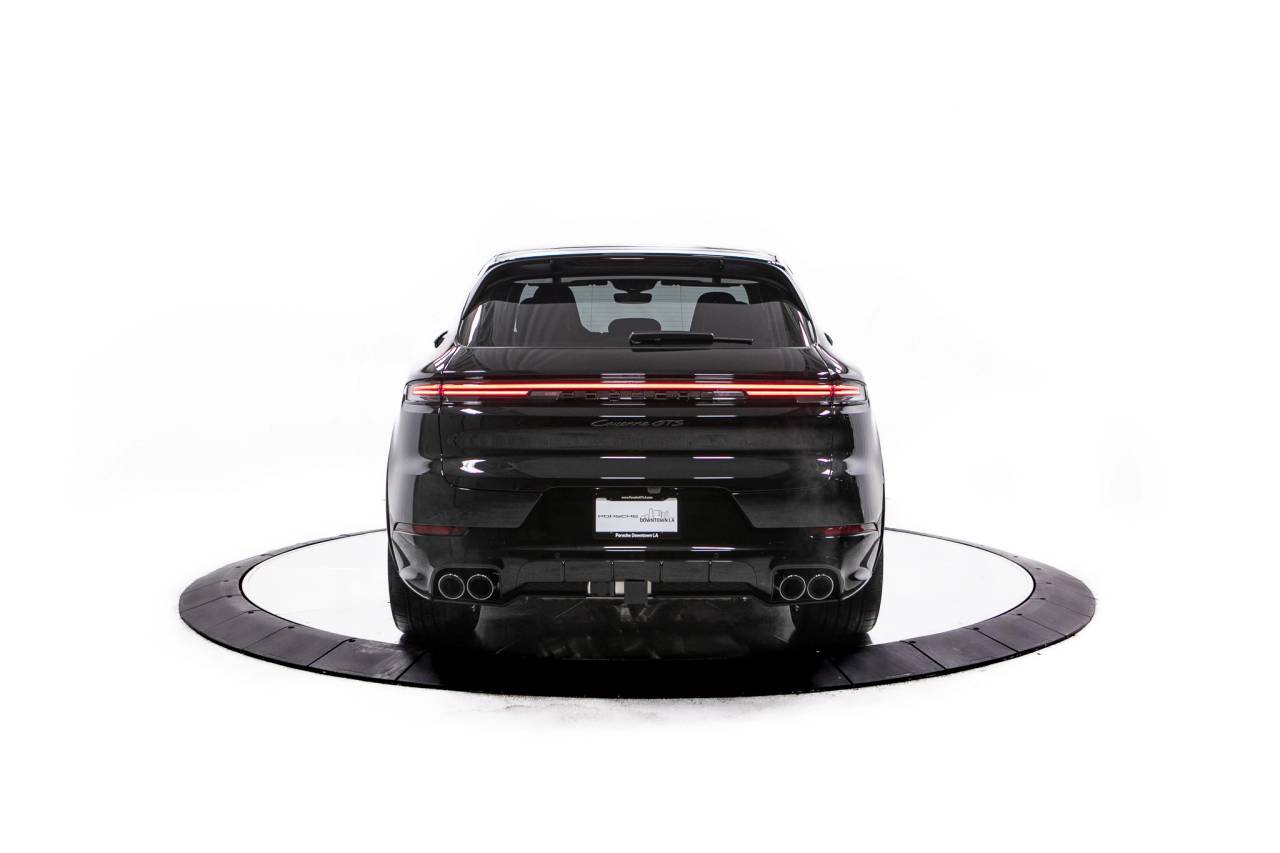 Thumbnail: 2026 Porsche Cayenne - 6