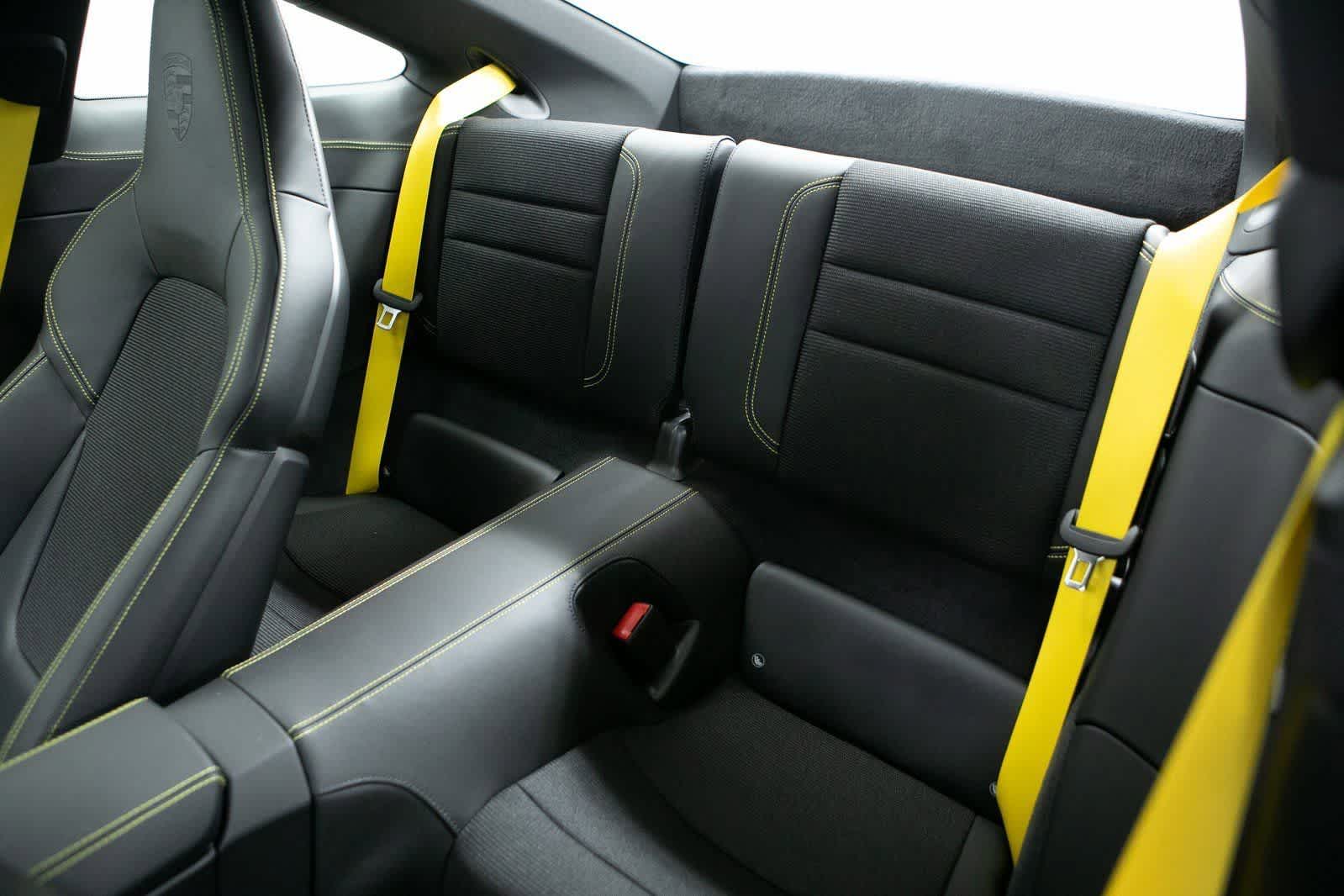 Thumbnail: 2025 Porsche 911 - 29