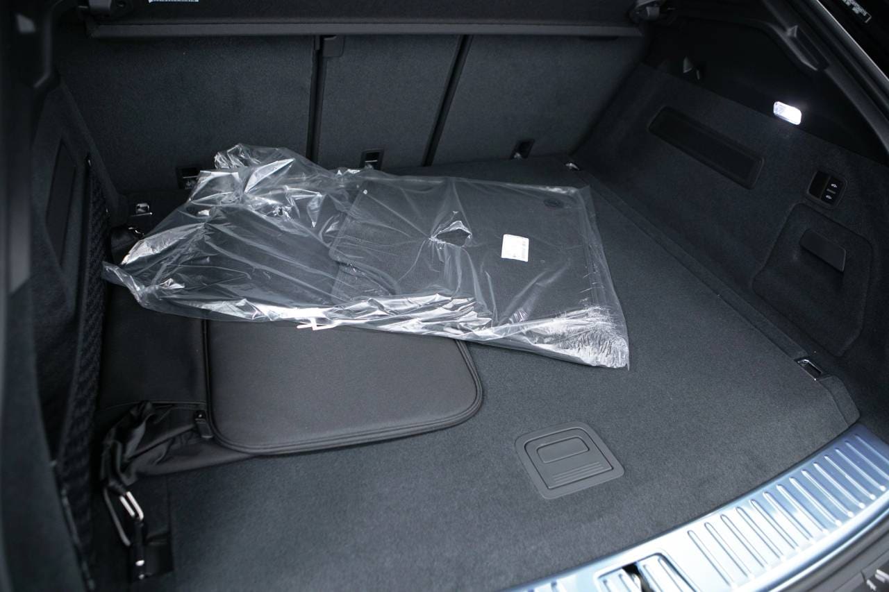 Thumbnail: 2026 Porsche  - 40