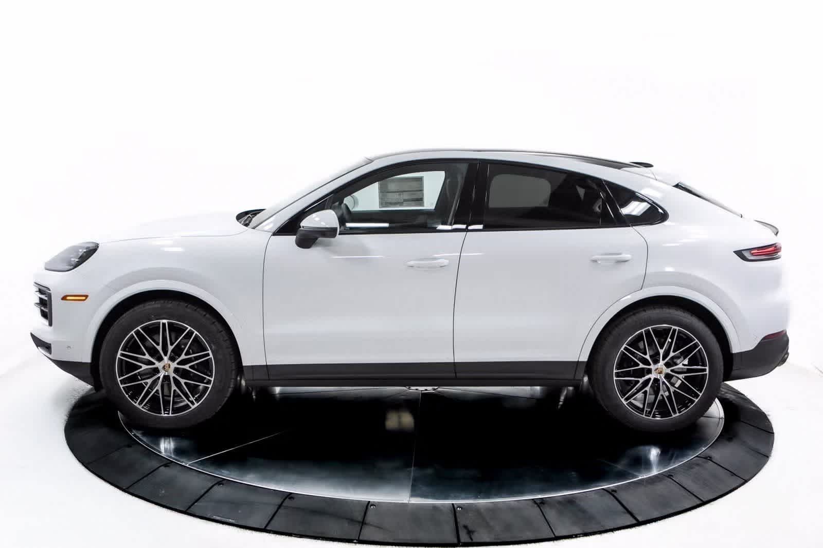 Thumbnail: 2025 Porsche Cayenne - 2