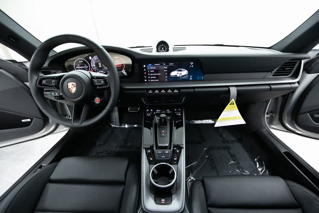 Thumbnail: 2025 Porsche 911 - 13
