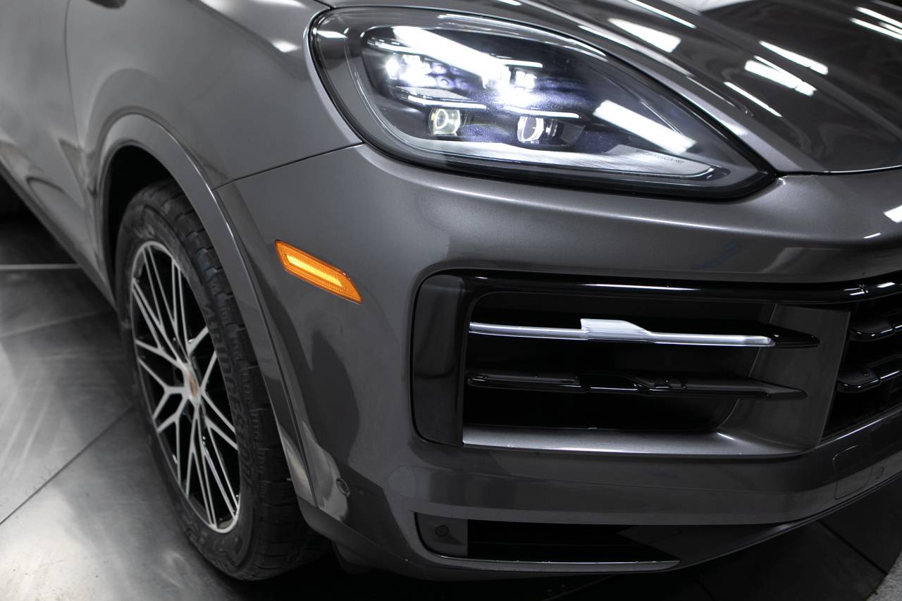 Thumbnail: 2026 Porsche Cayenne - 12