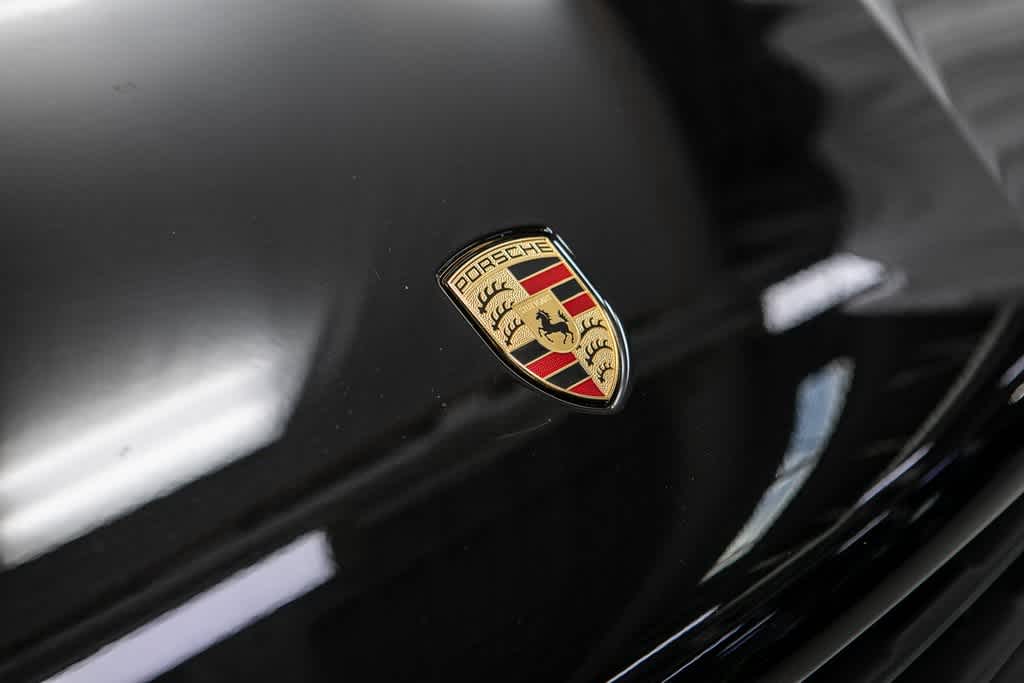 Thumbnail: 2024 Porsche Macan - 12