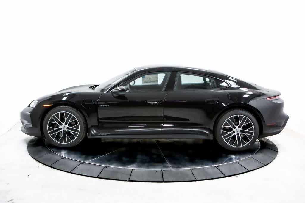Thumbnail: 2025 Porsche Taycan - 2