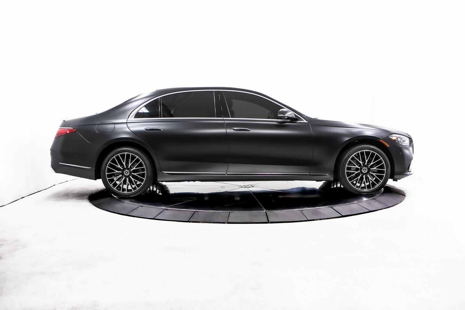 Thumbnail: 2023 Mercedes-Benz S-Class - 8