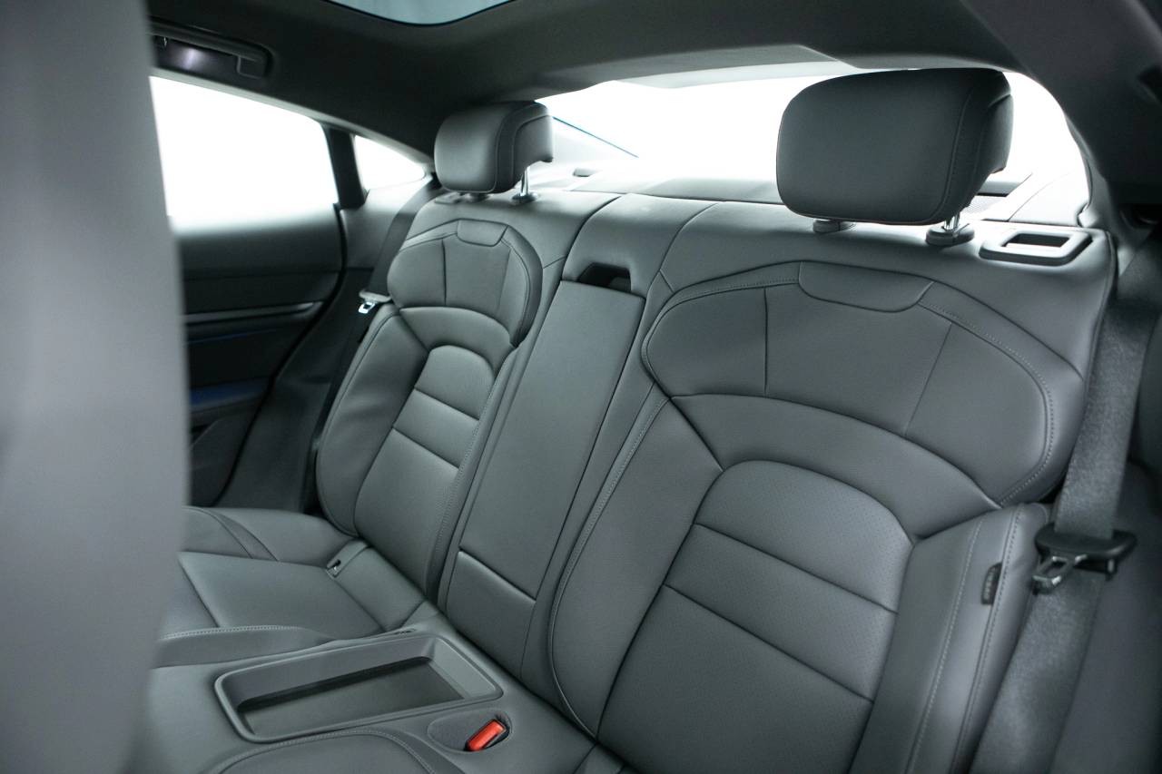 Thumbnail: 2025 Porsche Taycan - 36