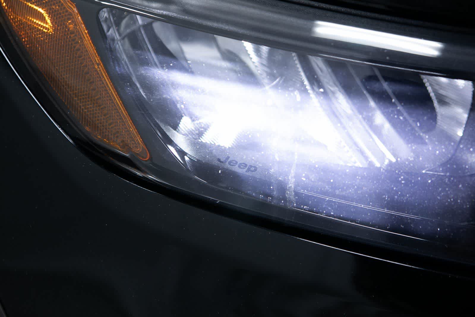 Thumbnail: 2023 Jeep Compass - 28