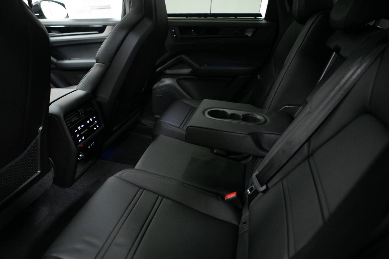 Thumbnail: 2026 Porsche  - 35