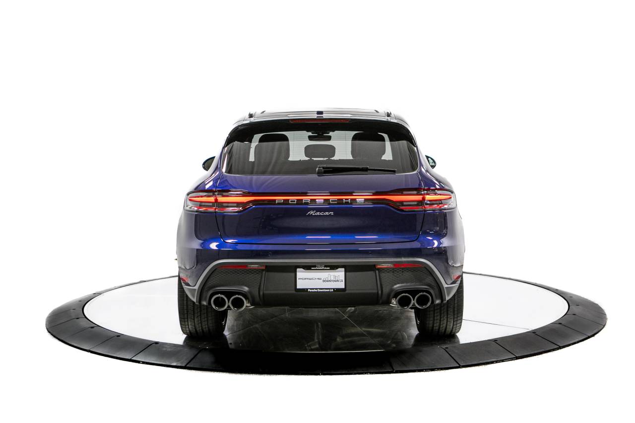 Thumbnail: 2026 Porsche Macan - 6