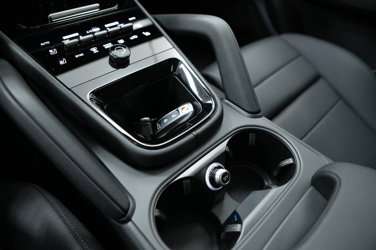 Thumbnail: 2026 Porsche Cayenne - 33