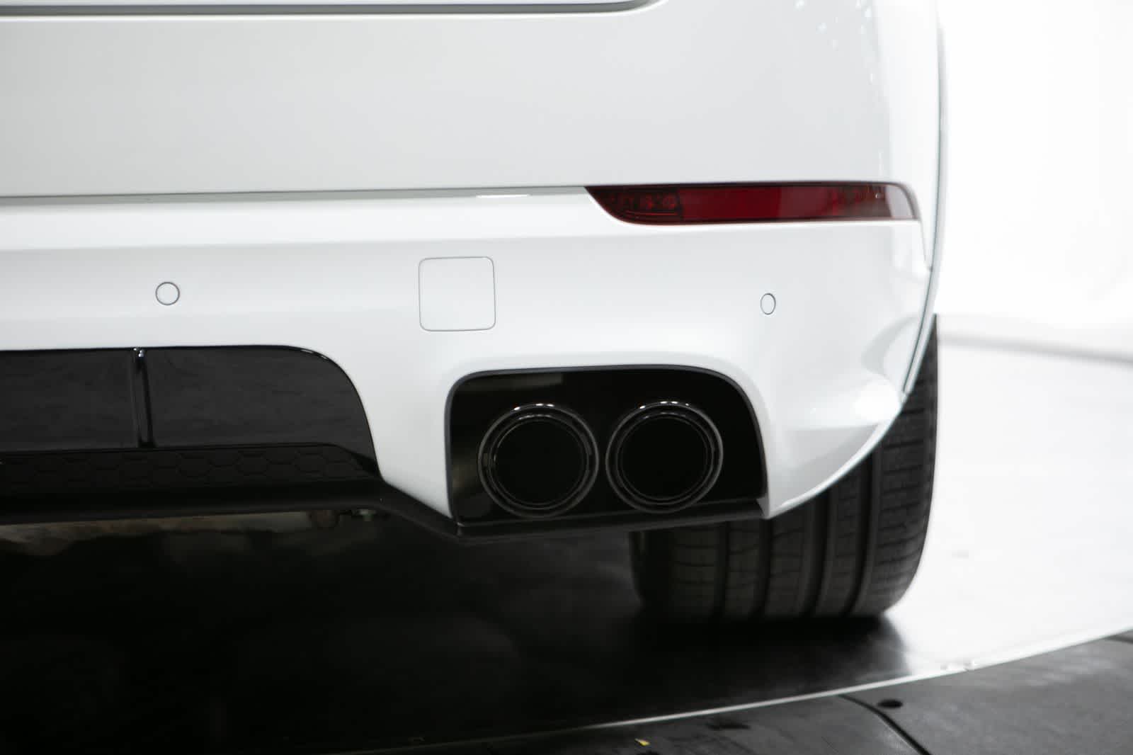 Thumbnail: 2023 Porsche Cayenne - 20