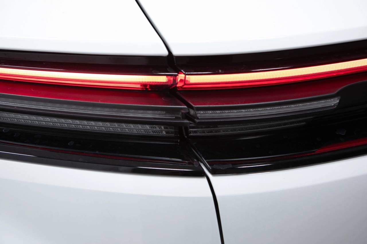 Thumbnail: 2026 Porsche Macan - 15