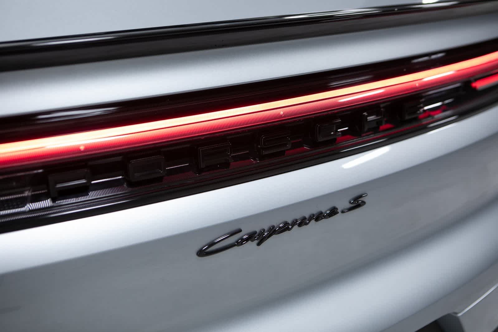 Thumbnail: 2025 Porsche Cayenne - 38