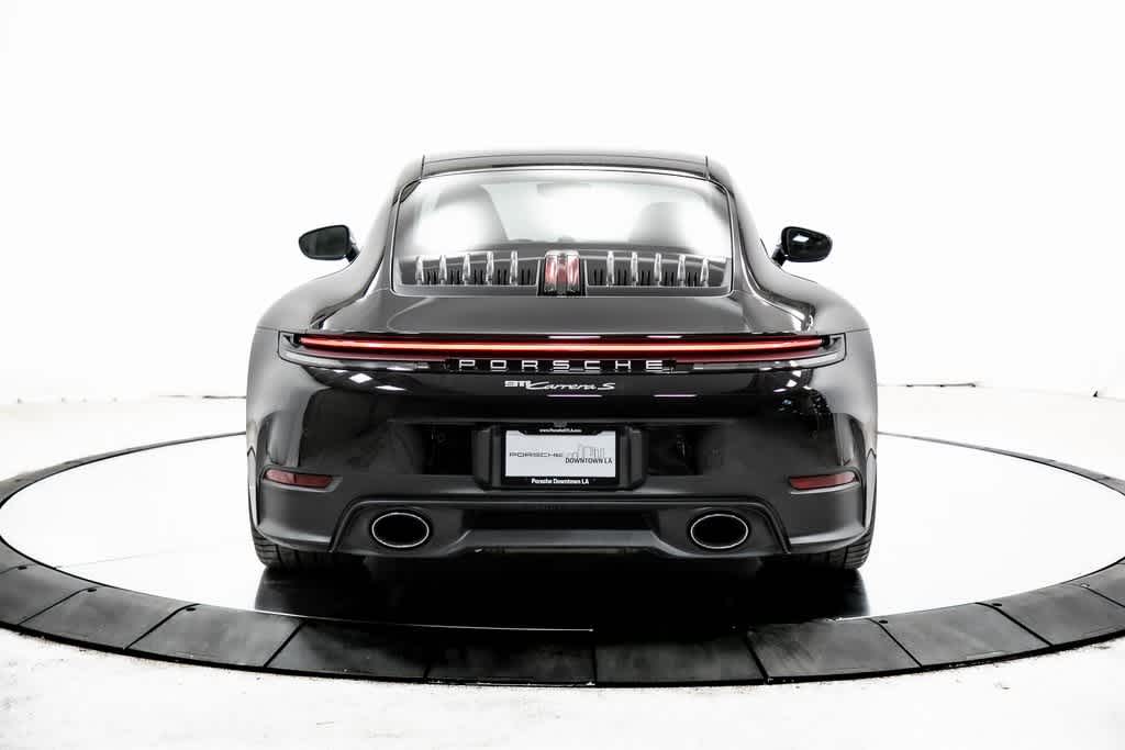 Thumbnail: 2025 Porsche 911 - 6