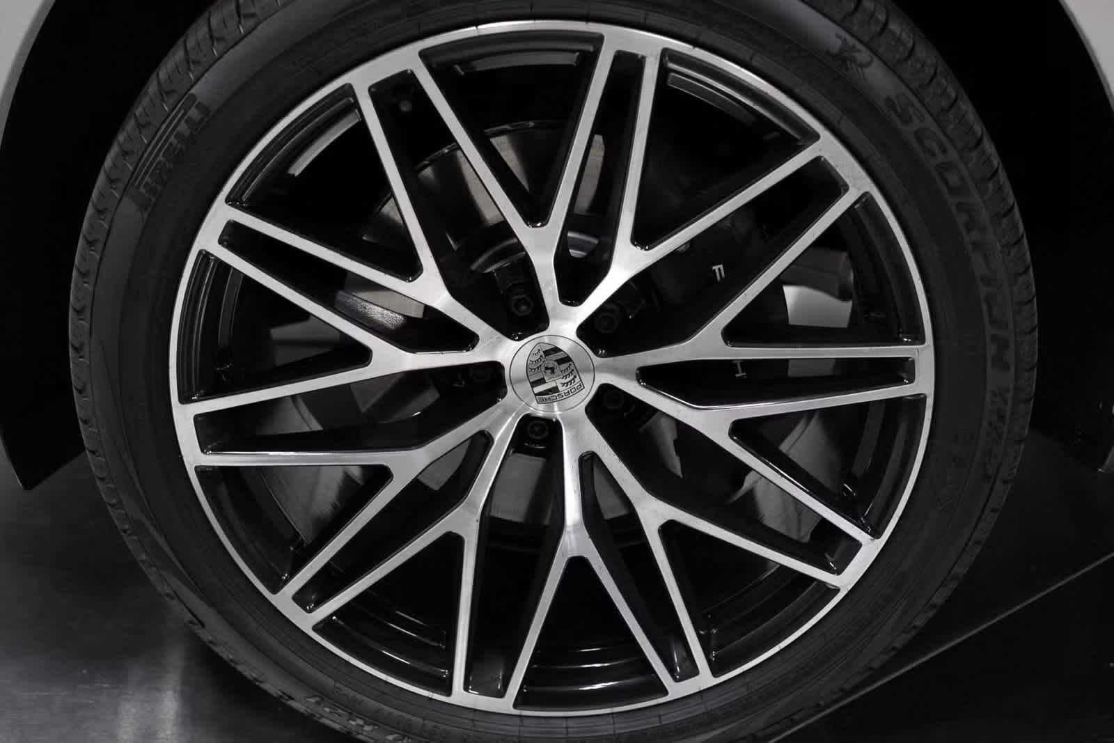 Thumbnail: 2025 Porsche Macan - 11